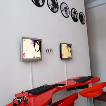 Hostel La Guitarra Poznań