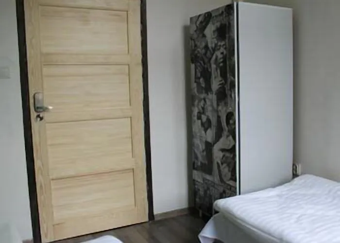 La Guitarra Hostel *